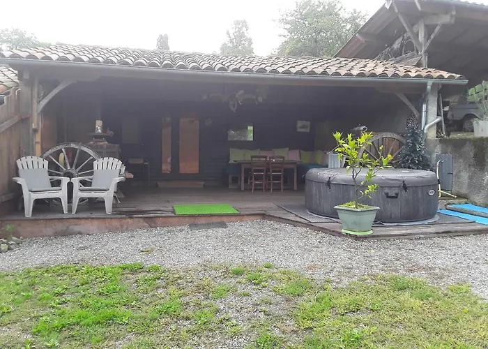 Location En Pre Montagne Pyreneenne Saleich